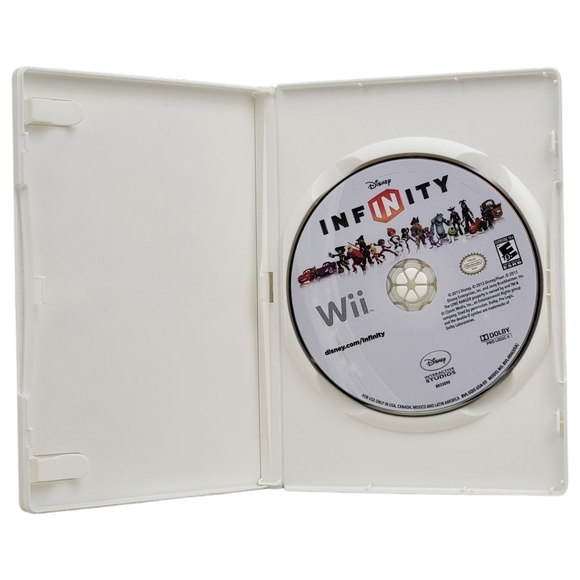 Nintendo Wii Disney Infinity Game with Portal & 2 Character Figures - Picture 7 of 8